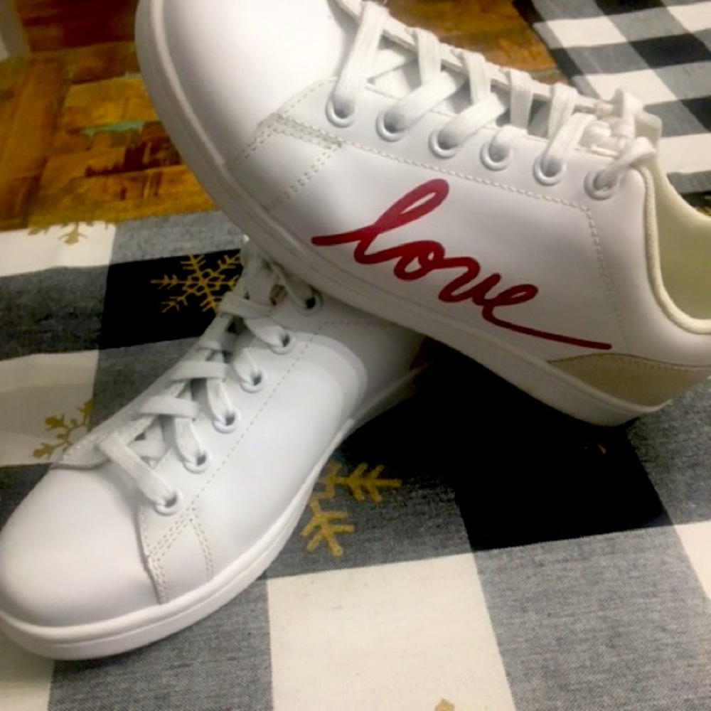 Ellen Degeneres sneakers